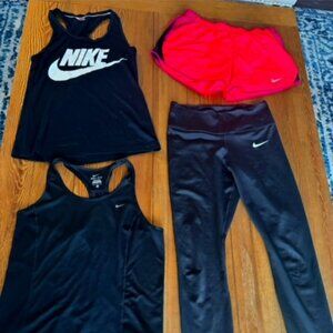 NIKE lot of 4 pieces all size M